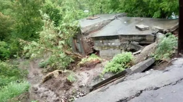 collapsed house