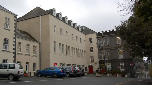 Blanchelande College