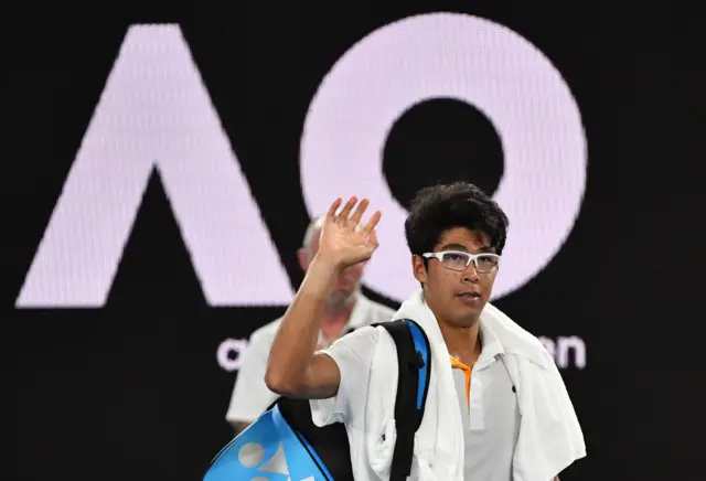 Hyeon Chung retires