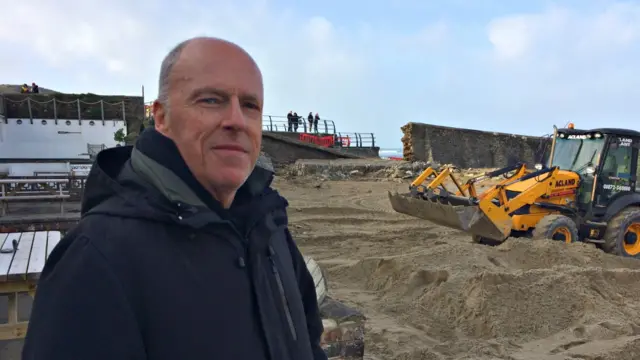 Simon Gregor in Portreath