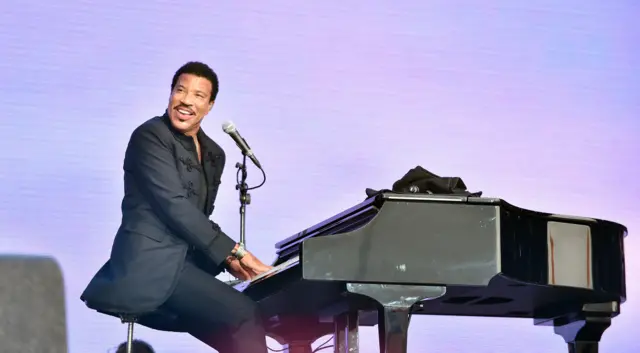 Lionel Richie performs at Glastonbury