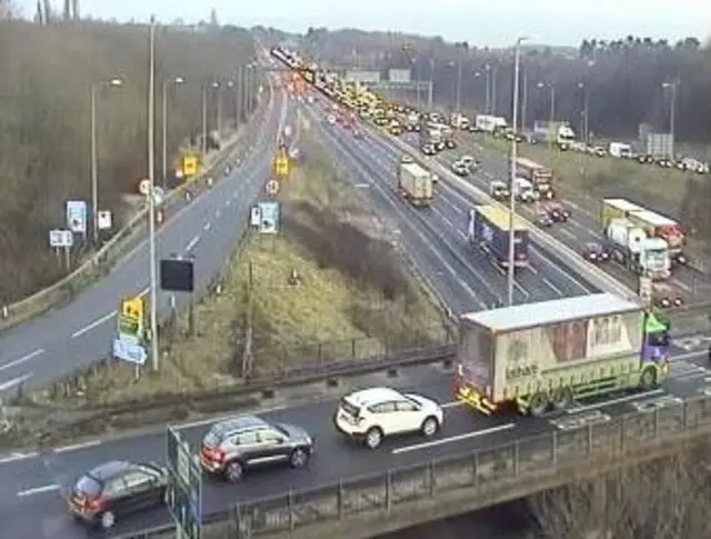 Junction 25 congestion