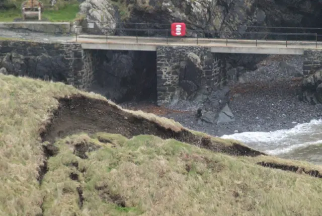 Mullion Harbour