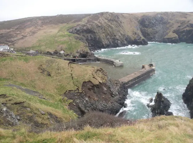 Mullion Harbour