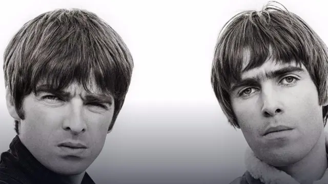 Noel (l) and Liam Gallagher