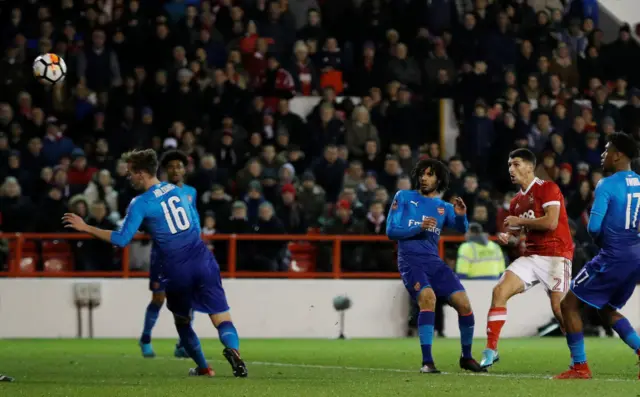 Lichaj goal for Nottingham Forest