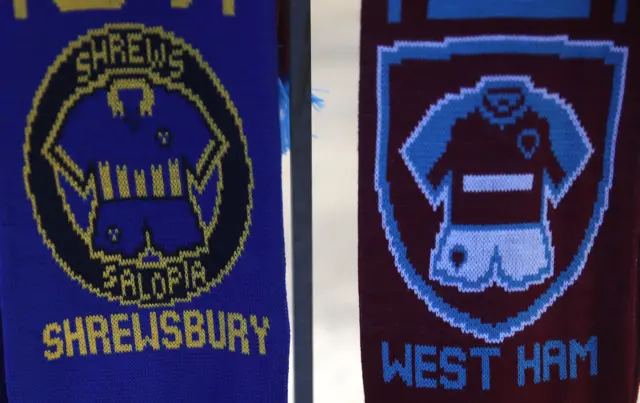 Shrewsbury scarf