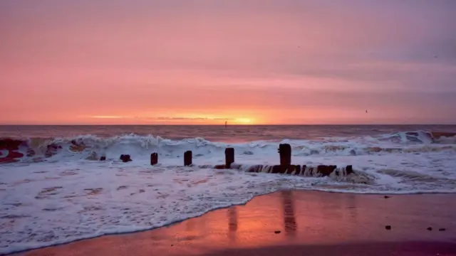 A photograph of the sunrise in Hornsea