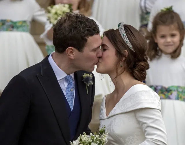 Princess Eugenie and Jack Brooksbank kiss