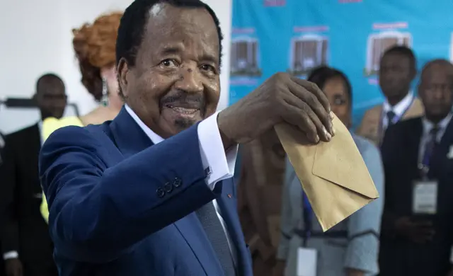 Paul Biya voting