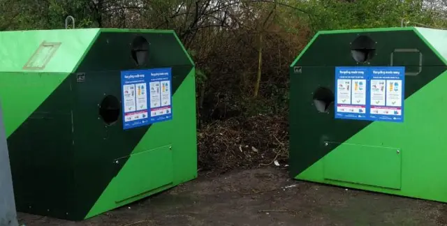 Plastic recycling bank