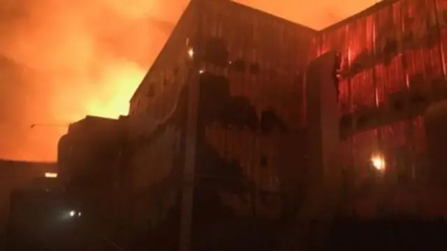 The building onfire