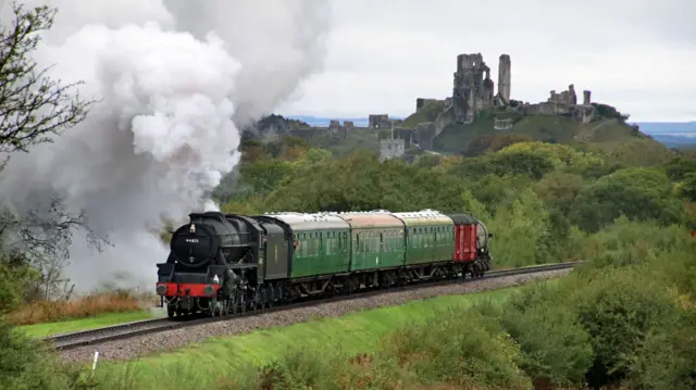 Black 5 No. 44871 locomotive