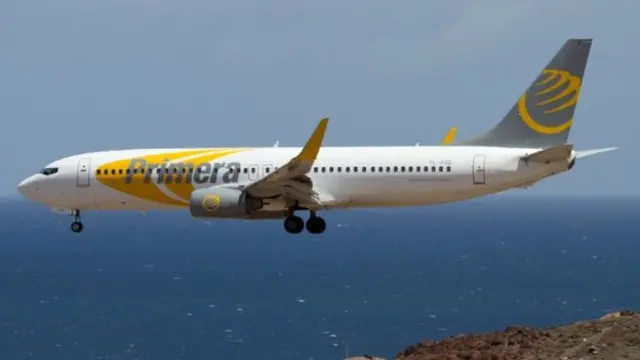 Primera Air plane