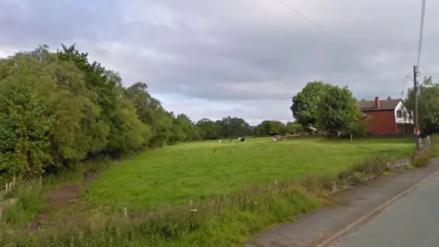 The land off Folly Lane