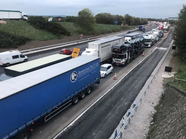 Traffic held on M6