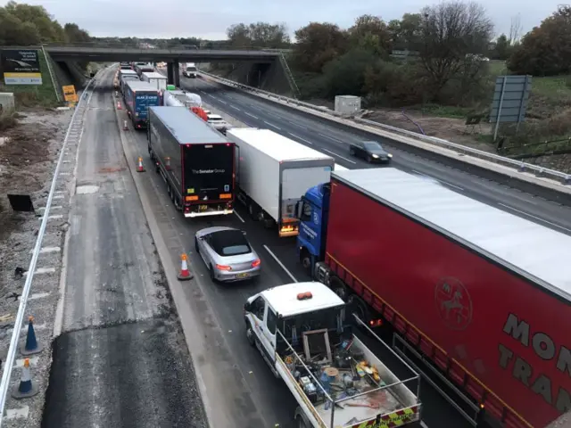 Traffic held on M6