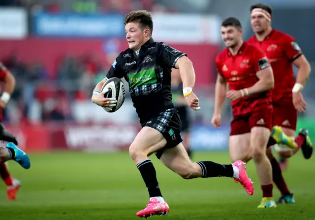 George Horne breaks free to score his second try of the first half