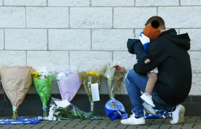 Fans pay tribute at King Power Stadium