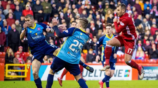 Niall McGinn scores against Hamilton