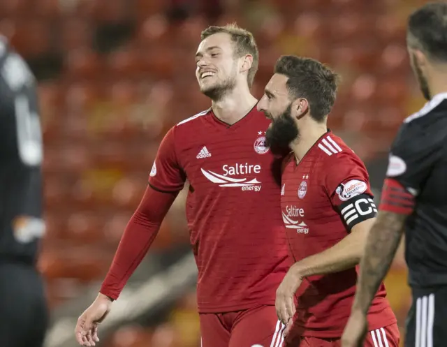 Aberdeen scorers James Wilson and Graeme Shinnie celebrate