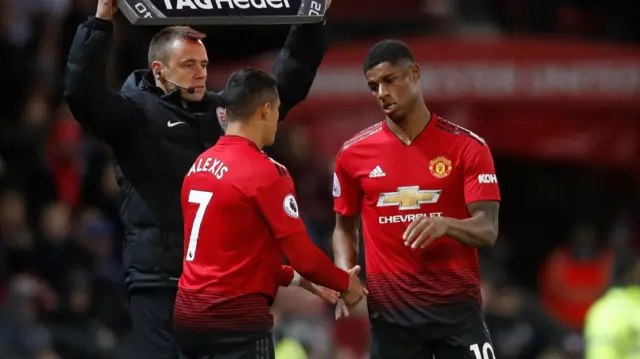 Alexis Sanchez Marcus Rashford substitution