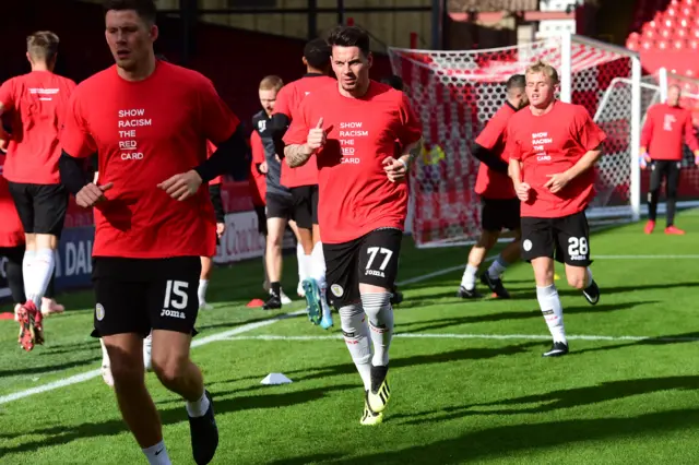 New St Mirren signing Adam Hammill (centre)