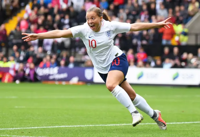 Fran Kirby celebrates first goal