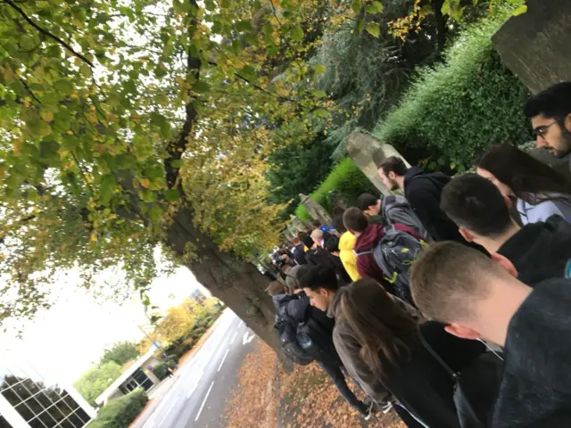 Bath Uni bus queue