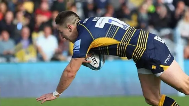 Worcester winger Josh Adams crossing for their sixth try against Bristol