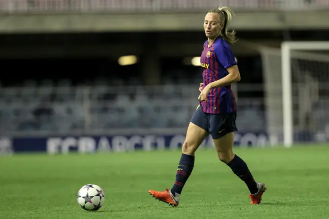 Toni Duggan in action for Barcelona