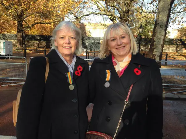 Helen Wightman and sister Julie Jones