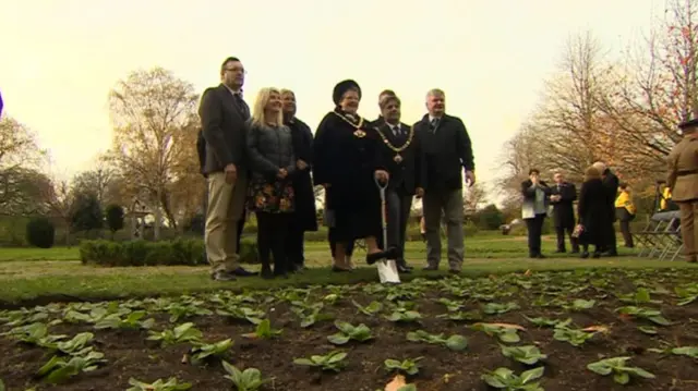 Ground breaking ceremony at Victoria Embankment