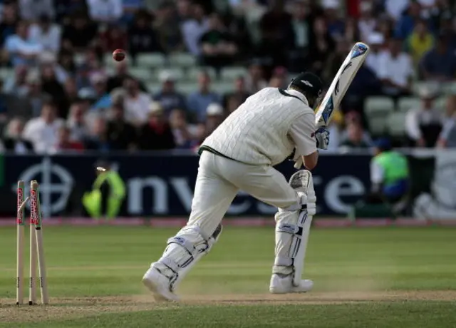 Clarke bowled Harmison