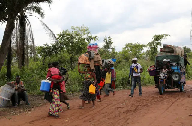 Congolese flee Angola