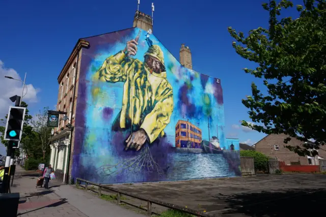 Mural remembering Hull' fishing heritage on Hessle Road