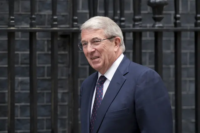 Sir Roger Carr