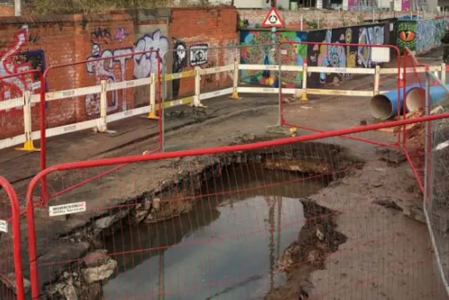 A burst pipe on Bankside