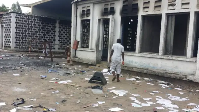 Building burnt in demonstrations at Kinshasa University, DR Congo