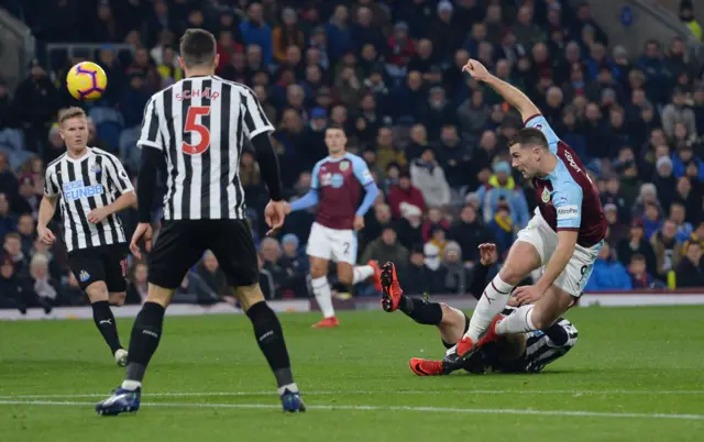 Sam Vokes shoots at goal