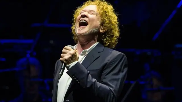 Mick Hucknall