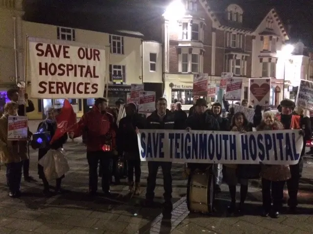 Rally against the closure of Teignmouth Hospital