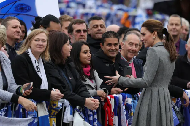 Kate Middleton talks to crowd