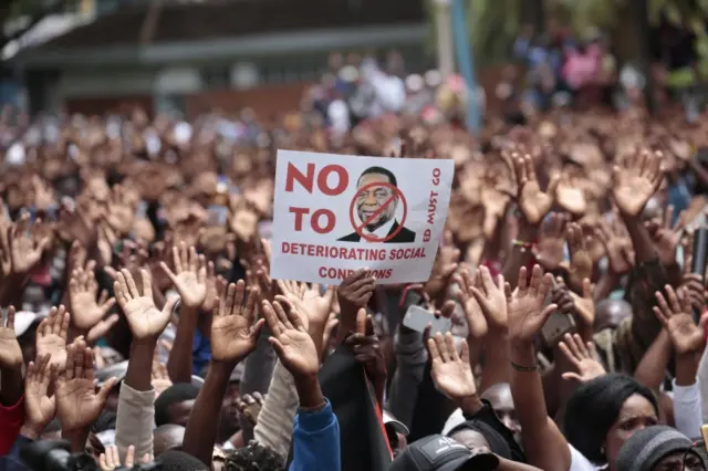 Movement For Democratic Change (MDC) Alliance party members gather in the Africa Unity Square, in Harare, Zimbabwe, 29 November 2018,