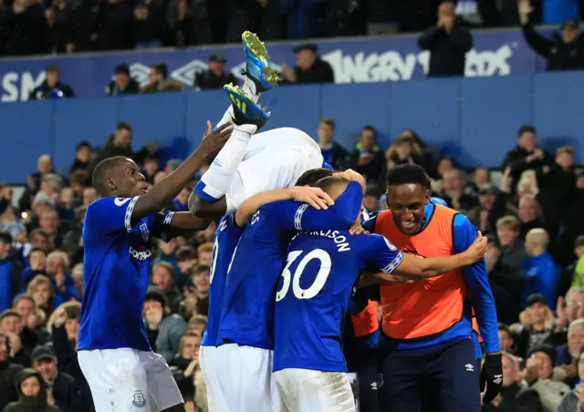 Everton players celebrate