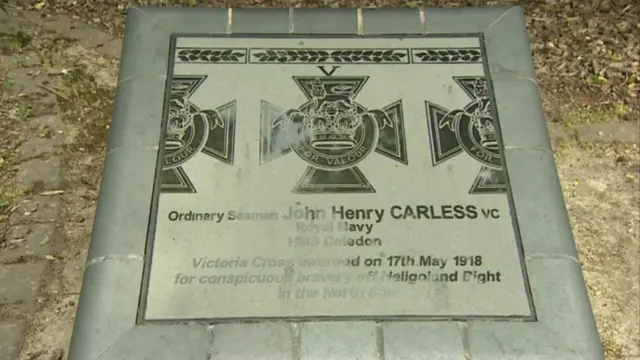 John Henry Carless' grave