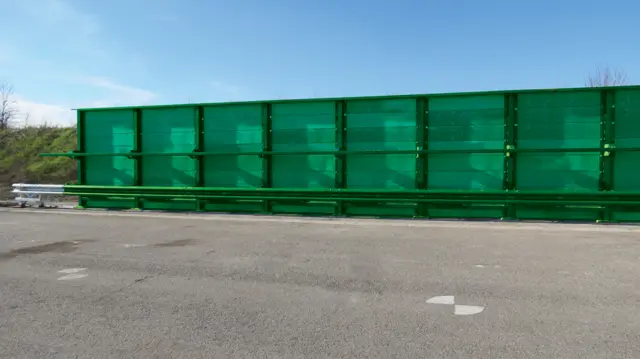 Safety barrier