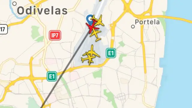 BY4226/TOM38V on Flightradar24 tracking website