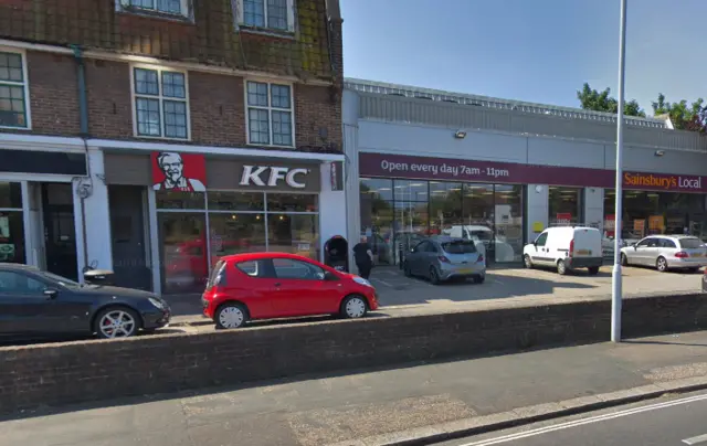 KFC, Goring