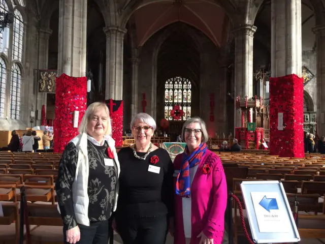 Organisers with poppies display